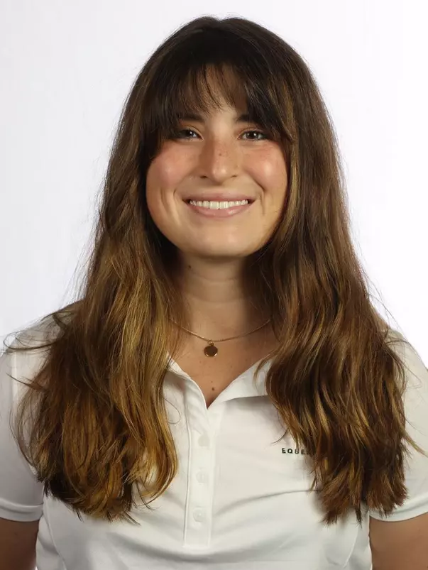 Sara Greenhaw Headshot 20-21