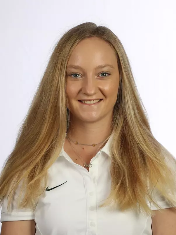 Maddie Vorhies Headshot 20-21