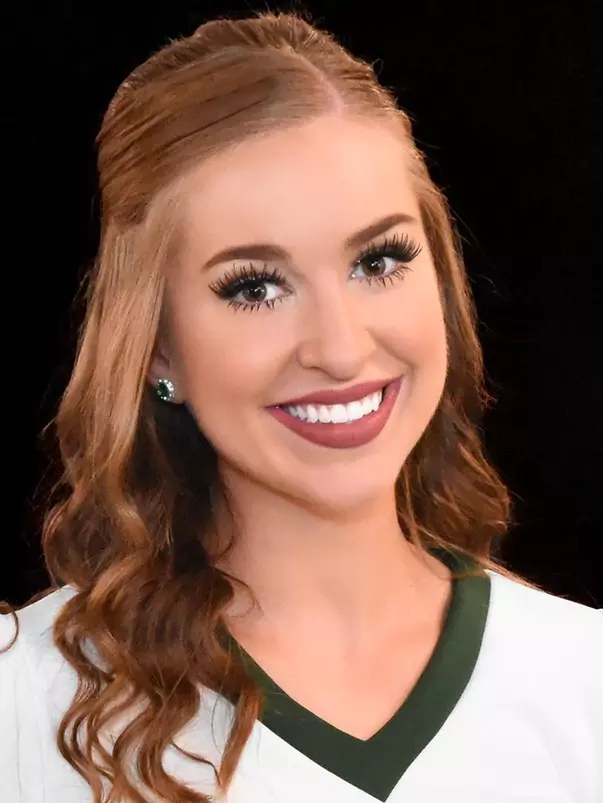 Rachel Schiller Headshot