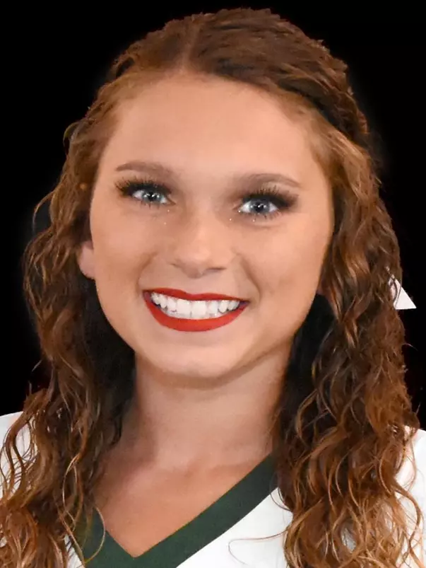 savannah hale headshot