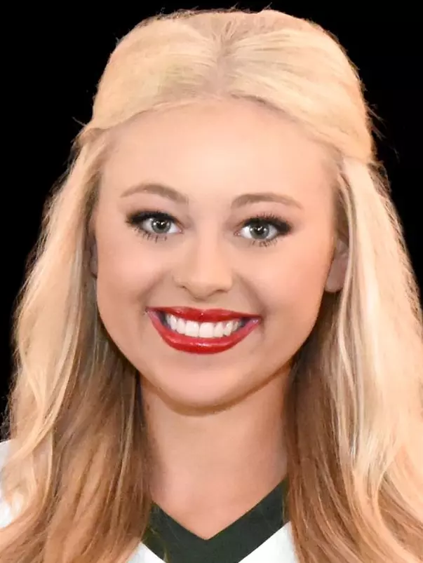 abigail walker headshot