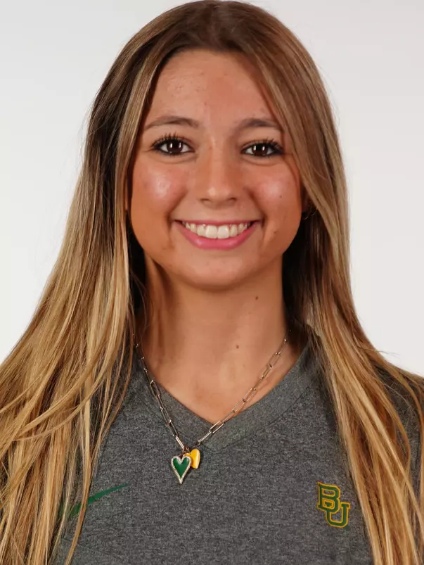 Sophia Neylon 2023 A&T Headshot