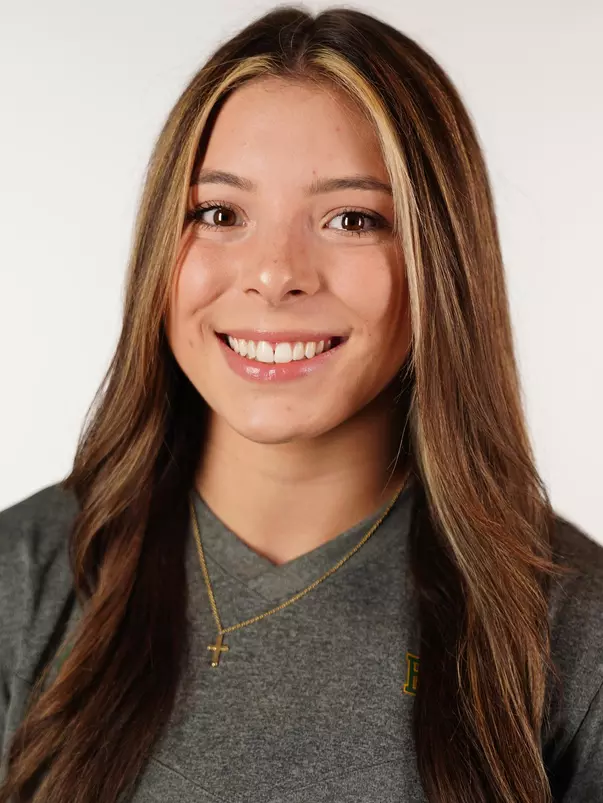 Giana Vaiarelli 2023 A&T Headshot