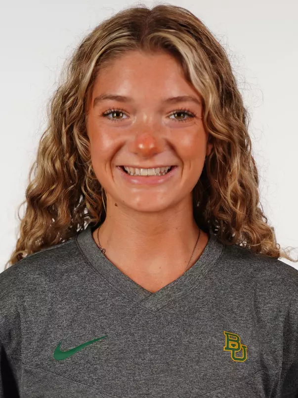 Adelaide Vezzosi 2023 A&T Headshot