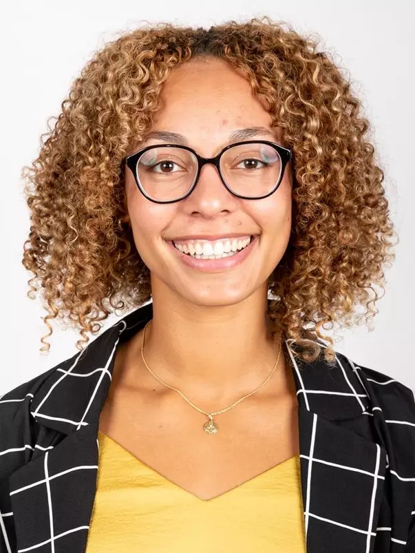 Monique Felix Headshot