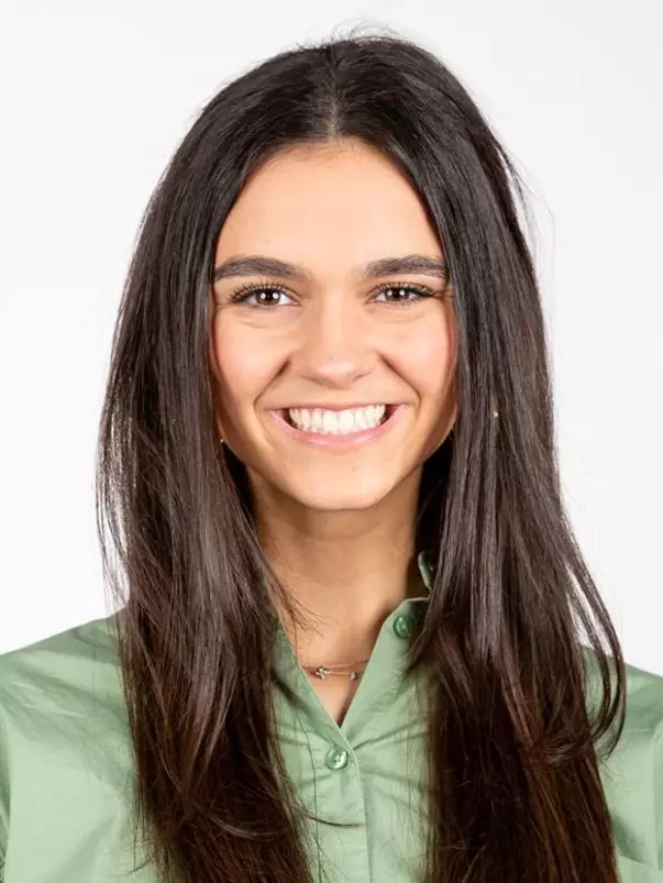 Taylor Halsey Headshot