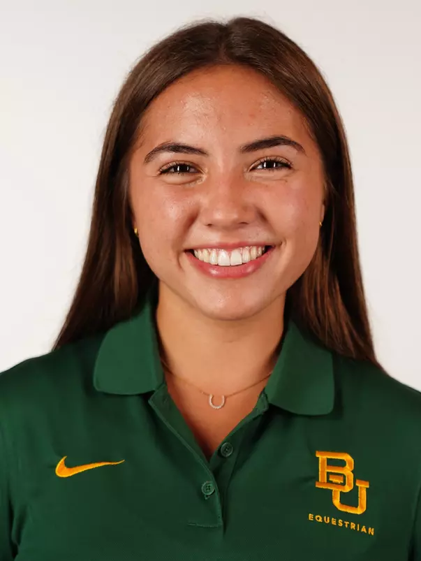 Lucia Ament Headshot 2022
