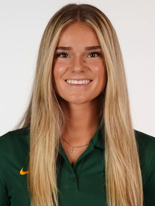Madi Mitchell Headshot 2022