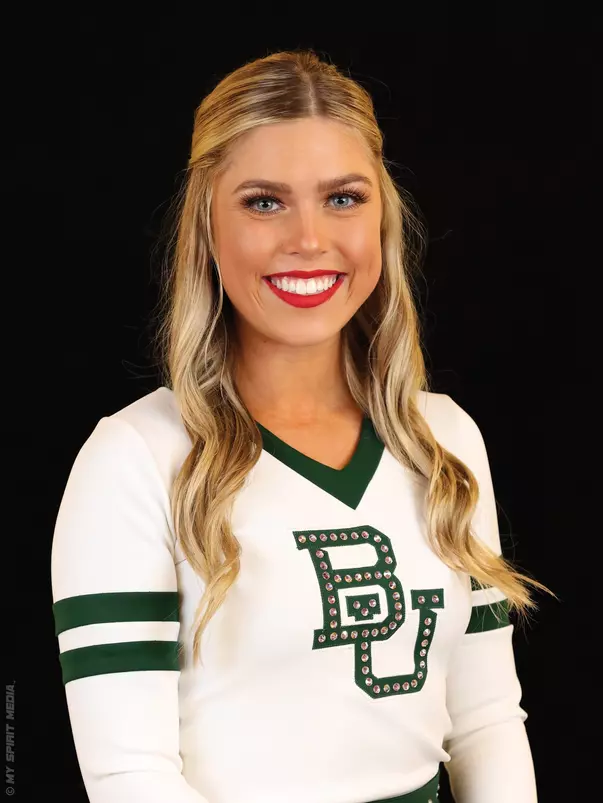 Abby Gathright Headshot