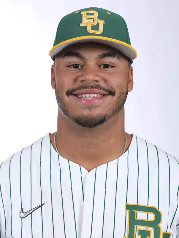 Hunter Simmons Headshot 2023