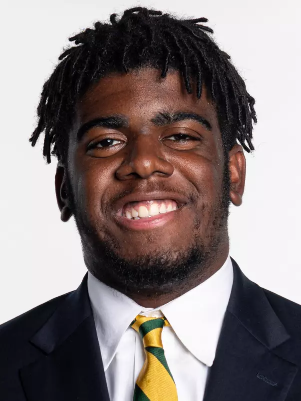 Isaiah Robinson headshot