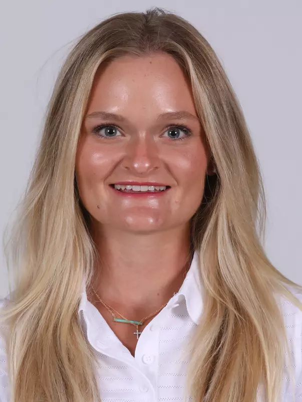 Mallory Matthews Headshot