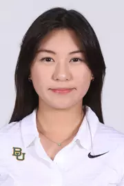 Yoonjeong Huh Headshot