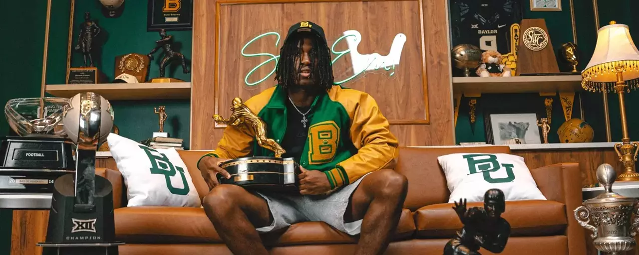 Football Signing Day Feature Photo