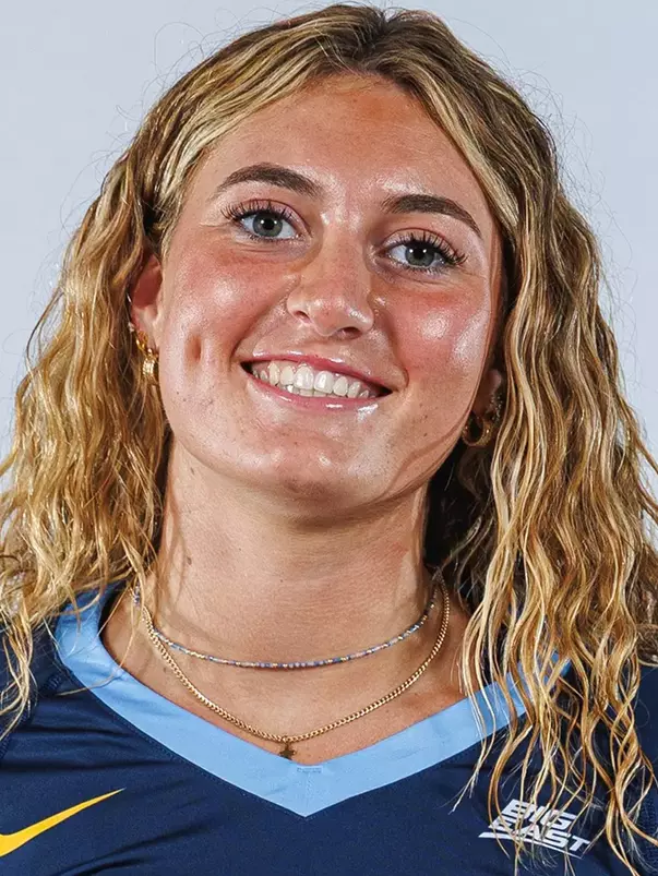 Isabela Haggard MU Headshot