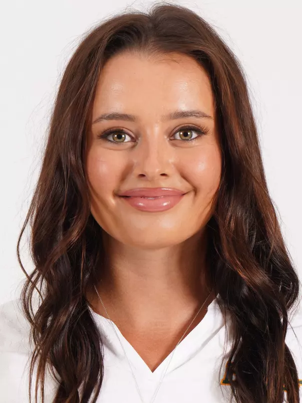 Charlotte Brook headshot 2025-26