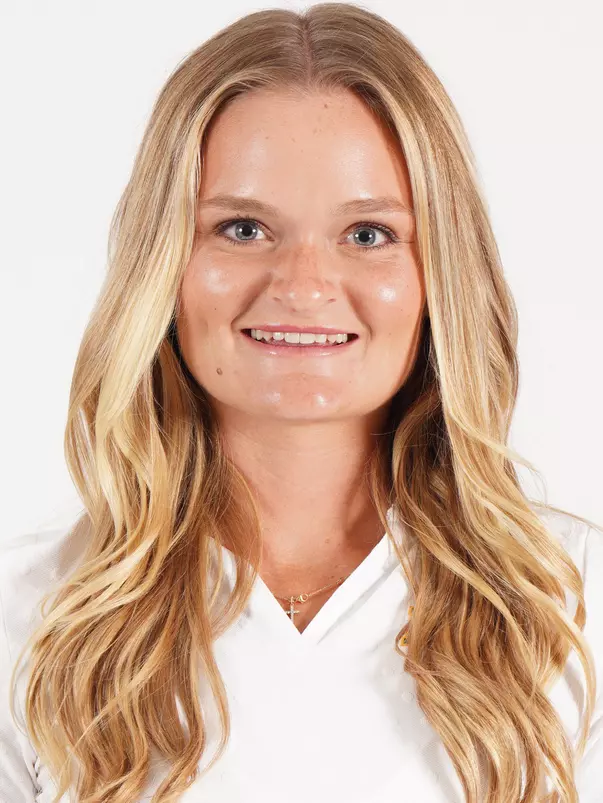 Mallory Matthews headshot 2025-26