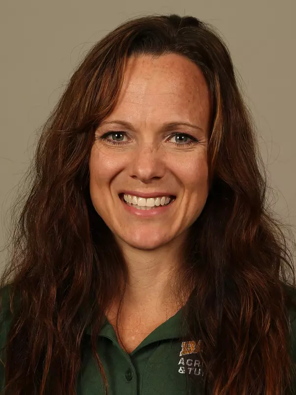Felecia Mulkey Headshot