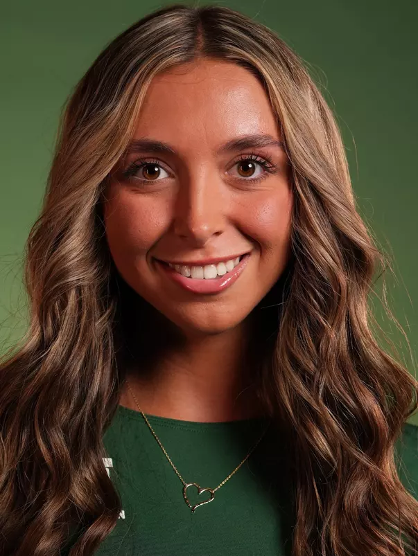 25-26EQNicolette_Perry