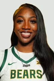 Lorena Awou Headshot