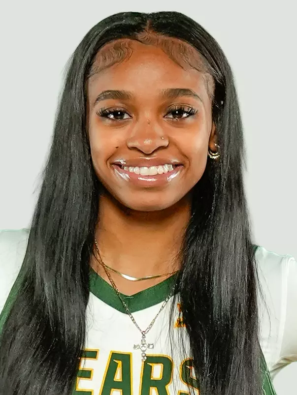 Tianna Thompson Headshot