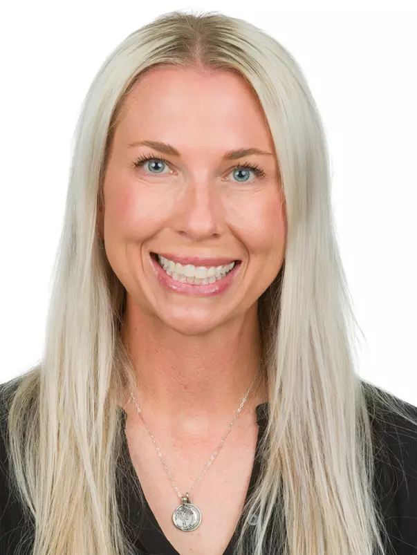 Jenny Fuller Headshot