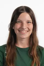 EQ Lenzi Halling Headshot 26-27