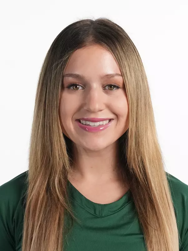 EQ Scarlett Heller Headshot 26-27