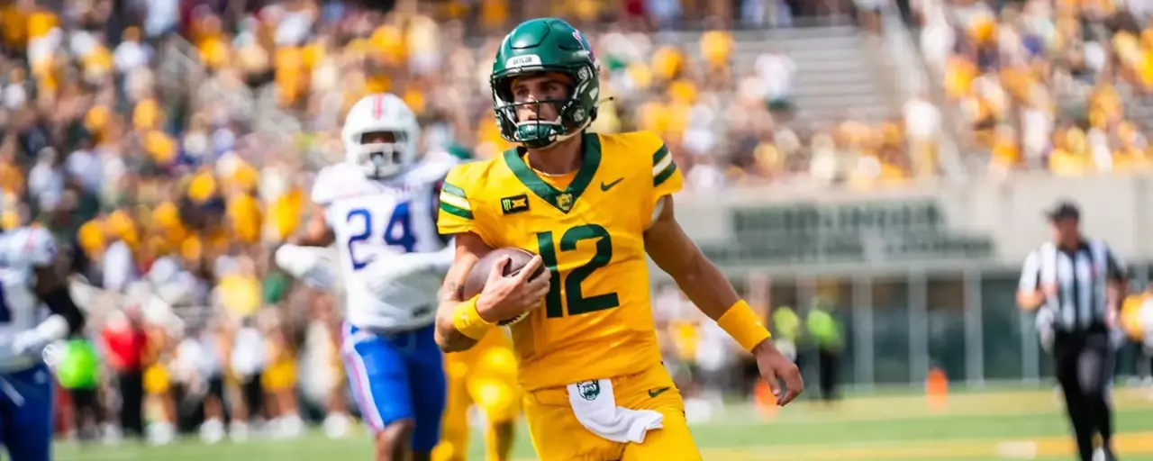 Nate Bennett runs for a touchdown against Louisiana Tech