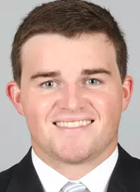 Joyce Alex _ headshot 2015 2016