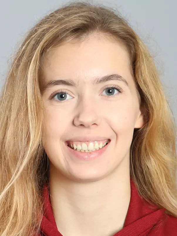 Laura Boden Headshot