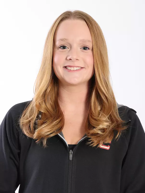 Abigail Russell headshot