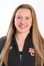 Izzy Schone headshot