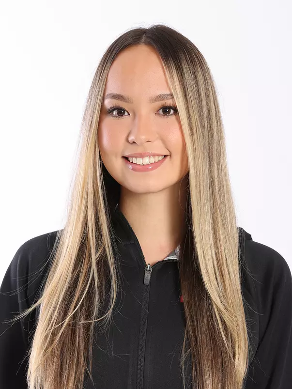 Sophia Miller headshot