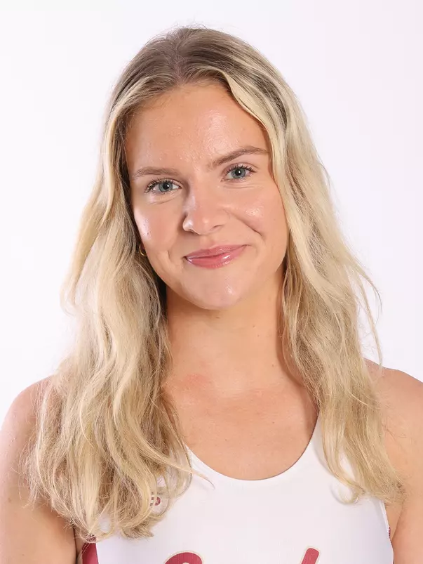 Elizabeth Turner head shot