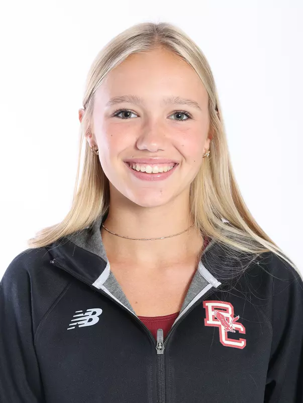 Kayla Schramm headshot