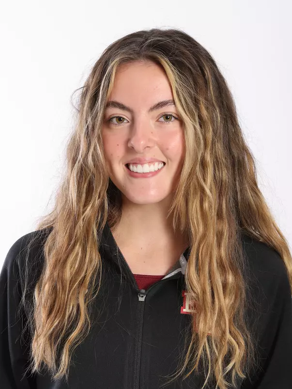 Mia Vukovich headshot