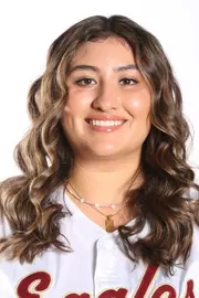 Sofia Earle Headshot