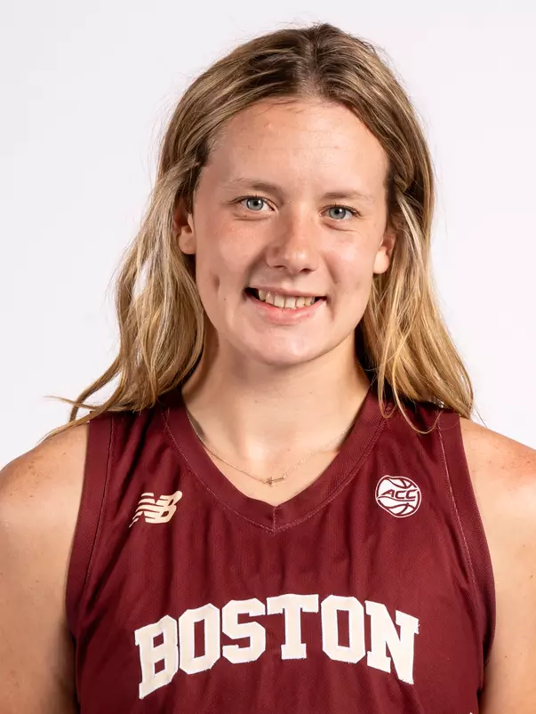 Ally VanTimmeren headshot