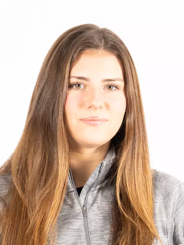 Isabella Zielinski Headshot