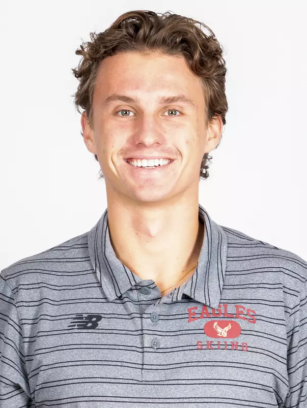 Gunnar Travis Headshot