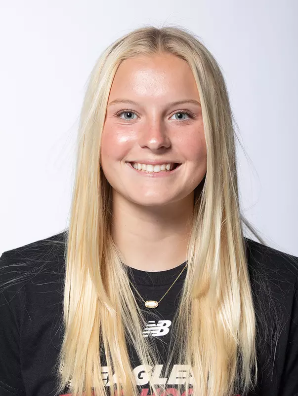 Charlotte Kramer Headshot