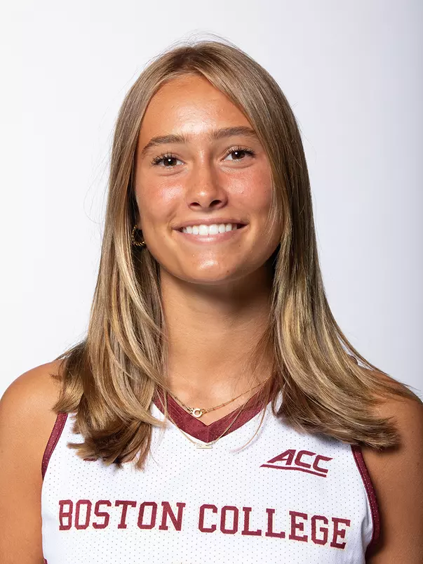 Klara Mueffelmann Headshot