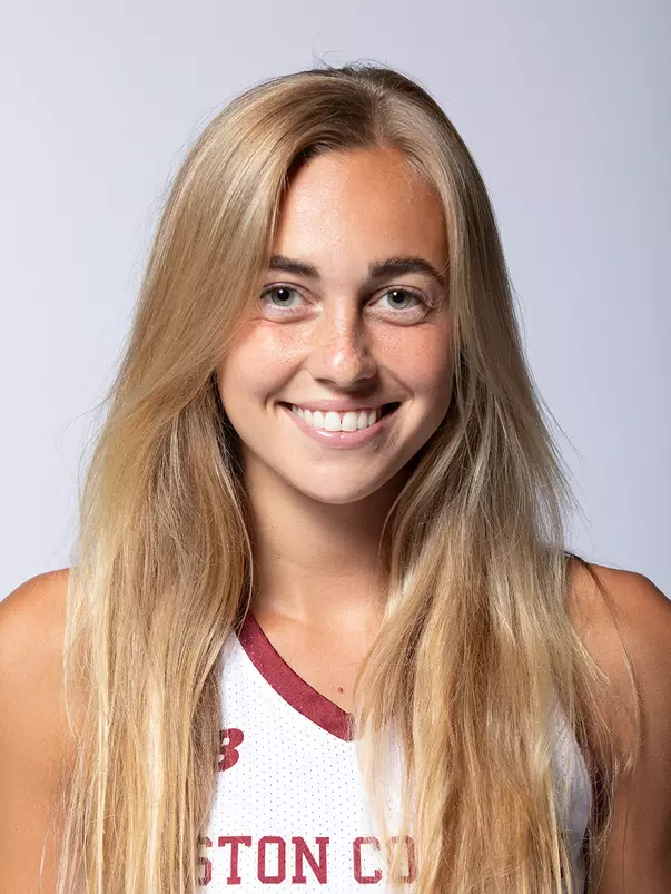 Pia Serowik Headshot