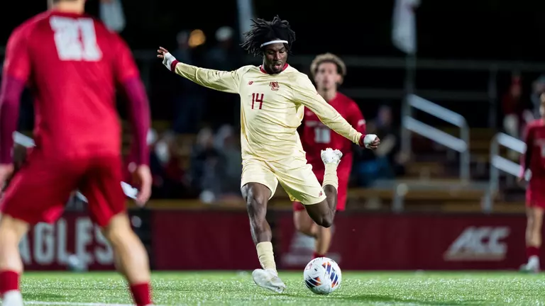 Michael Asare shooting the ball against Saint Joseph's