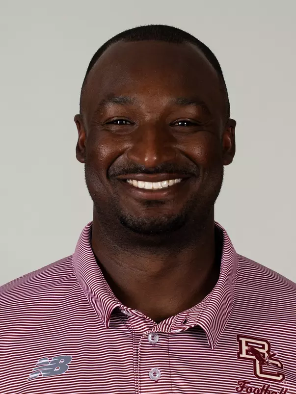 Savon Huggins Headshot