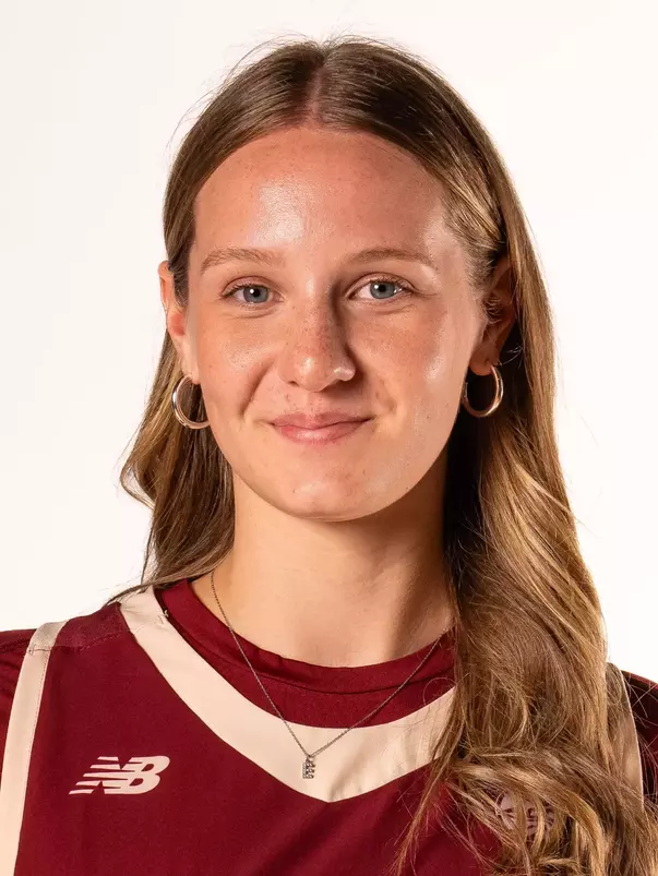 Eleanor Trout Headshot