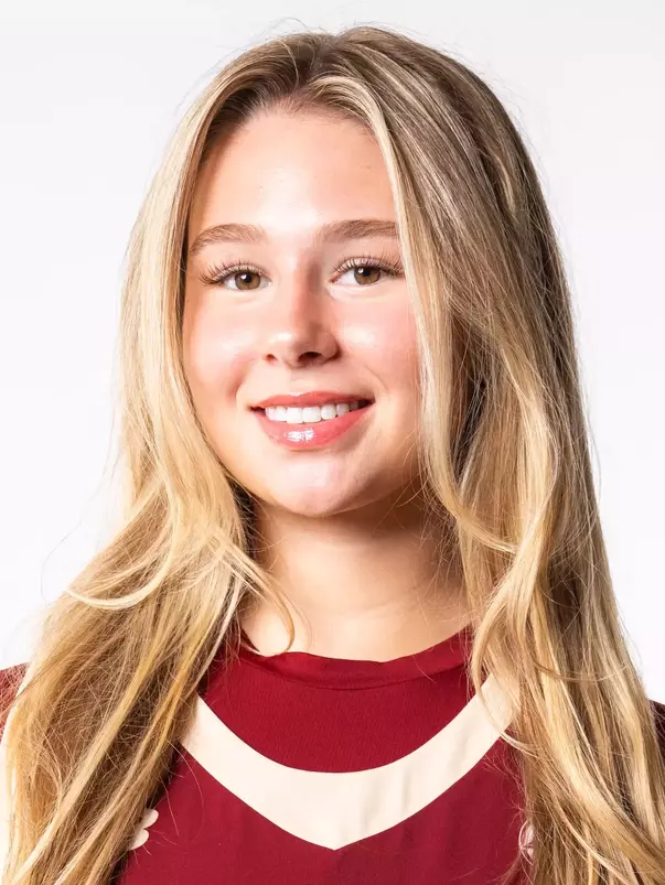 Grace Oliver Headshot