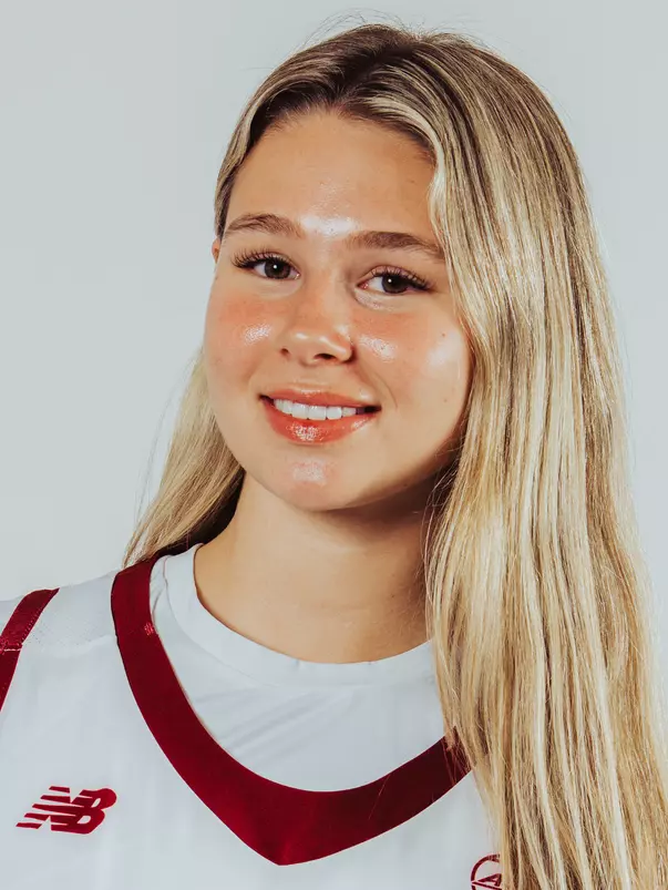 GraceOliver_Headshot