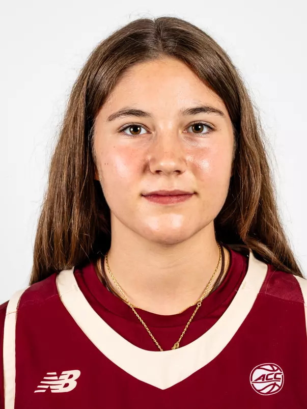 NuriaAsaverri Headshot